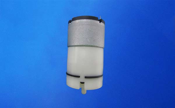 微型隔膜泵PYP520正面 微型隔膜泵PYP520正面